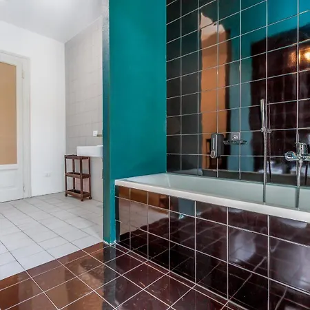 Feel - Palazzo * Bergamo